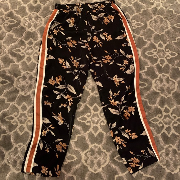 Lord and Taylor pants - Picture 1 of 2